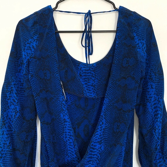 Jay Godfrey Blue Snake Print Open Back Silk Top - Picture 5 of 7